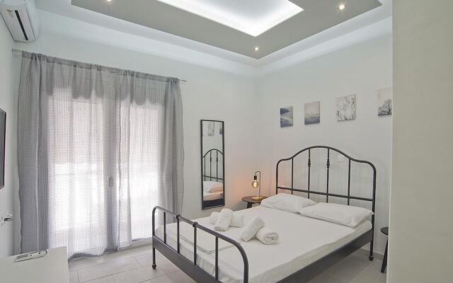 Sofia s Home in Piraeus