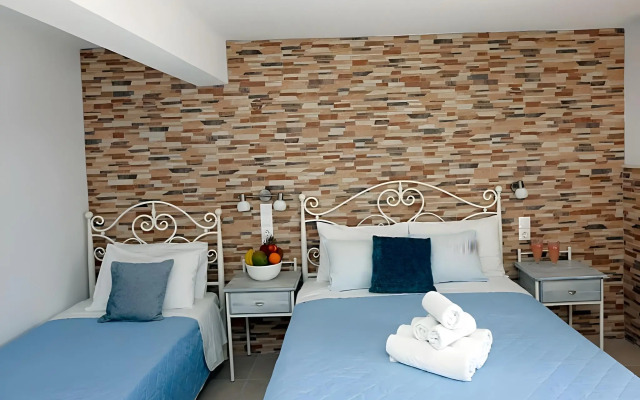 Kastro Hotel