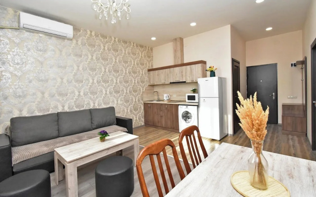 2 bedroom apartment on Teryan street