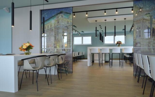 Nash Suites Airport Hotel