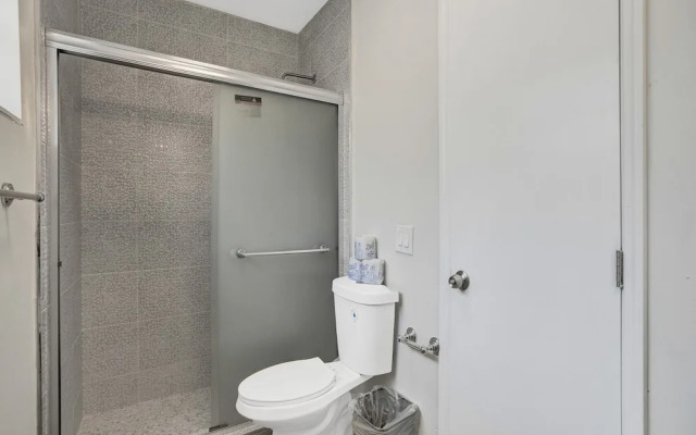 Bay Harbor Suites