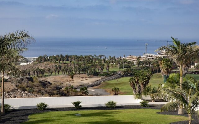 Plush Villa in Adeje with Infinity Pool, Sea-View & Large Terrace