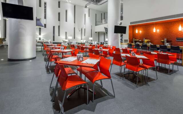 Ramada Encore by Wyndham Guadalajara