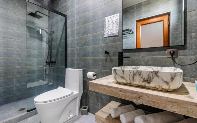 Magnetic Resort Ureki