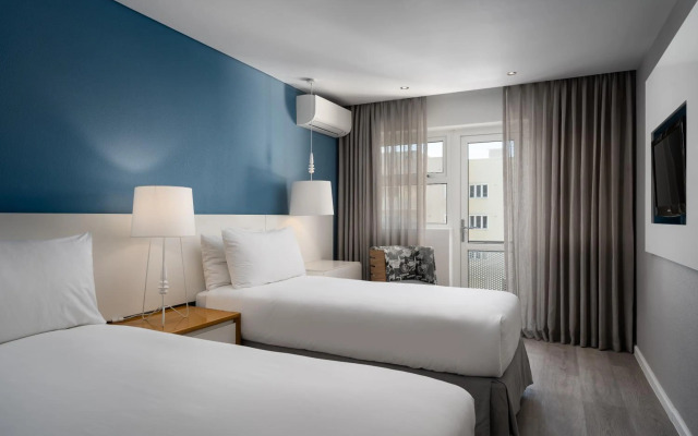 Protea Hotel by Marriott Cape Town Sea Point