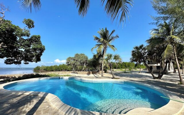 Mwazaro Beach Lodge