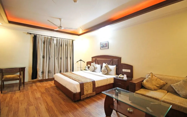 Parkland Chirag Enclave