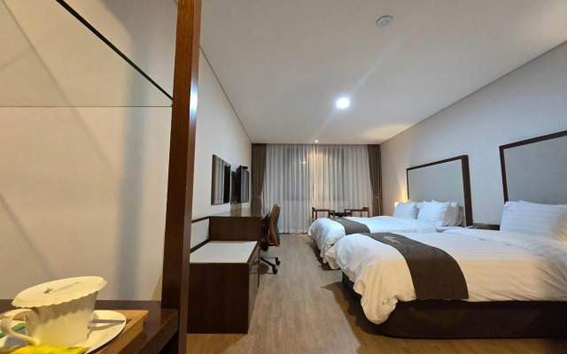 Narsha Hotel