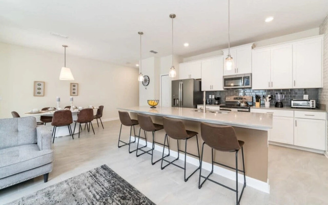 Beautiful House Great Location Private Pool