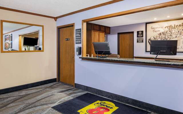 Super 8 by Wyndham Valentine NE