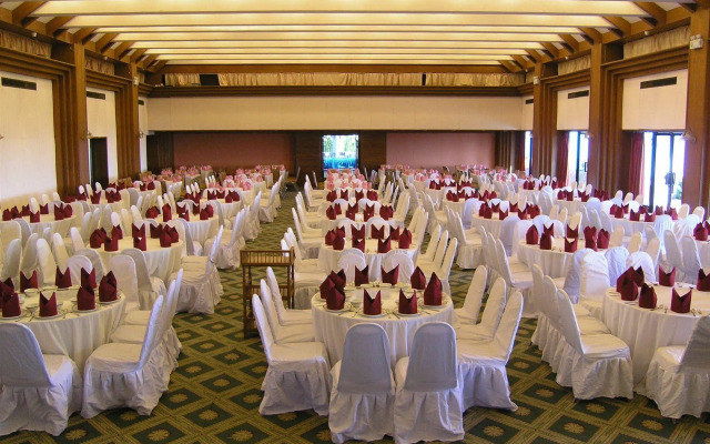 Hinsuay Namsai Resort Hotel