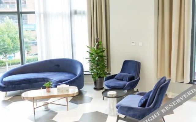 Meishi Hotel(Shanghai Changjiang South Road Store)