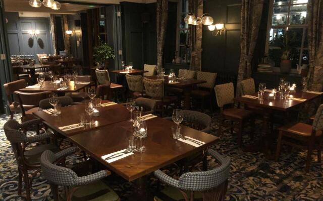 The Greyhound Inn, Pub and Rooms