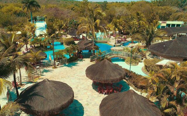 Lagoa Quente Hotel