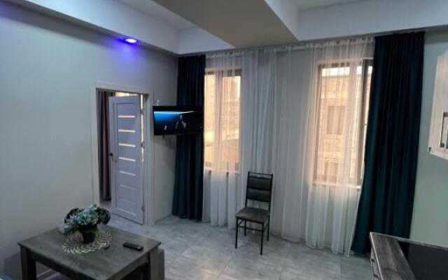 Comfy Apartment with a Spacious Balcony