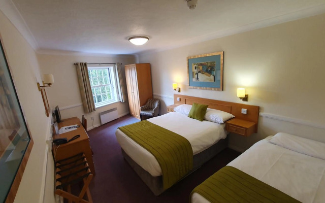 Alton House Hotel