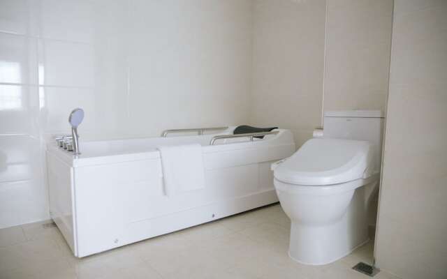 Ayaa International Hotel