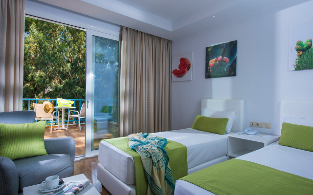 Fodele Beach & Water Park Holiday Resort
