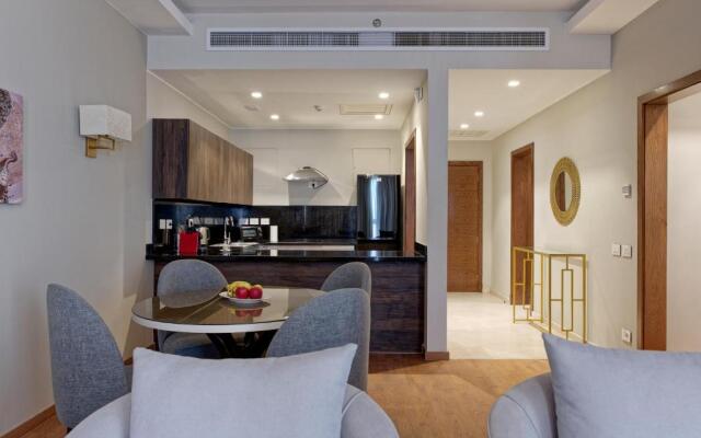 VESTA - Sheikh Zayed Residence