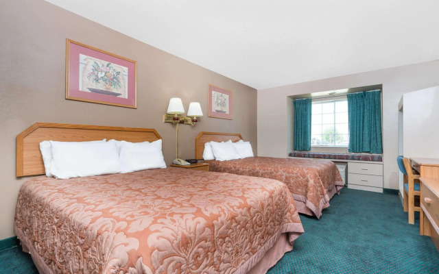 Super 8 By Wyndham Fargo Airport