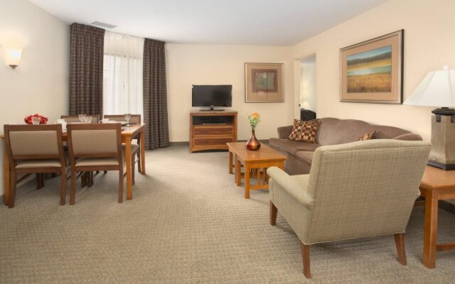 Staybridge Suites Lincoln I-80