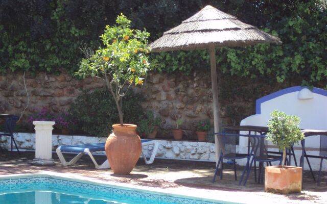 Guesthouse Casadoalto - Ex Casabranca