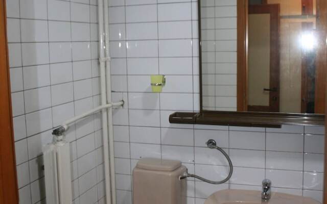 Bat Hotel Bistrica