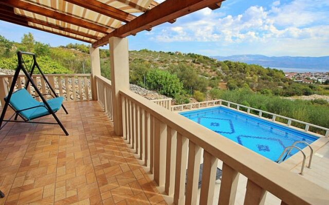 Holiday Home Villa Tonka