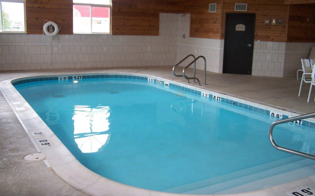 Country Inn & Suites by Radisson Auburn IN