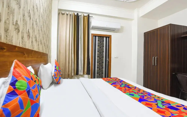 Fabhotel Divine