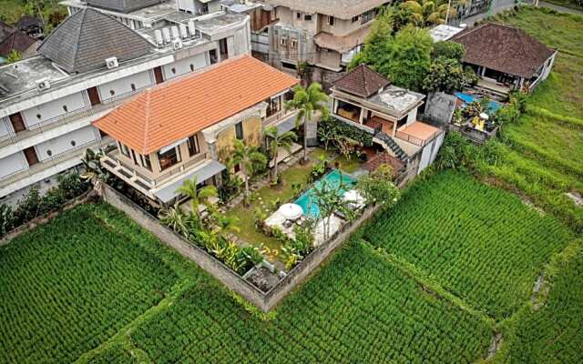 Nang Ade Villa by Pramana Villas