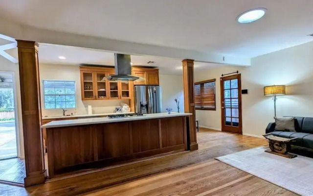 Convinient Location in Los Angeles