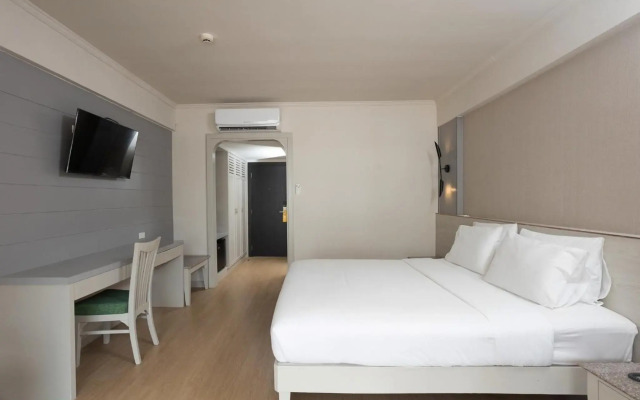 Pinnacle Grand Jomtien Resort and Beach Club