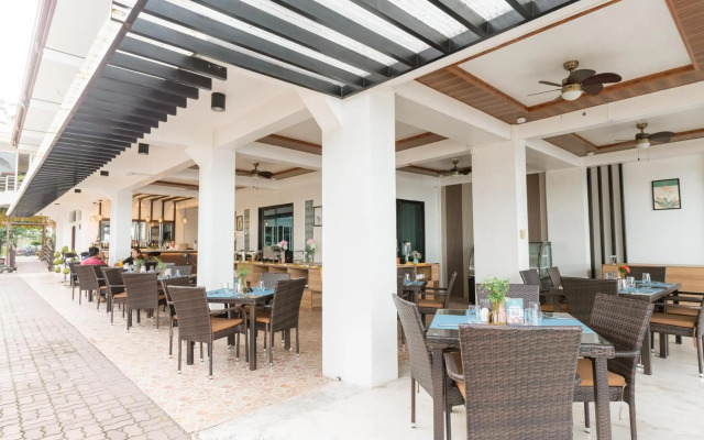 Costa Palawan Resort