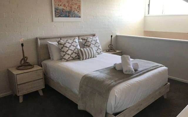 Mariner Bay Apartments
