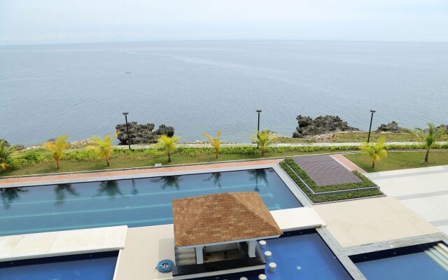 Arterra Hotel and Resort