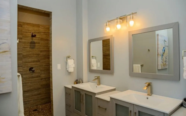 Sunset Gecko Condos - Unit 2A