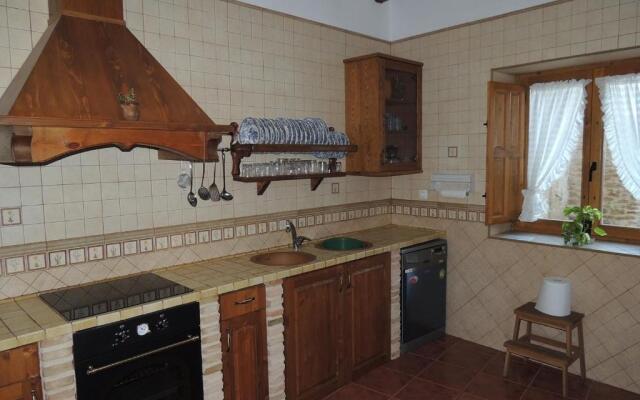 Las Bodegas Del Gilo