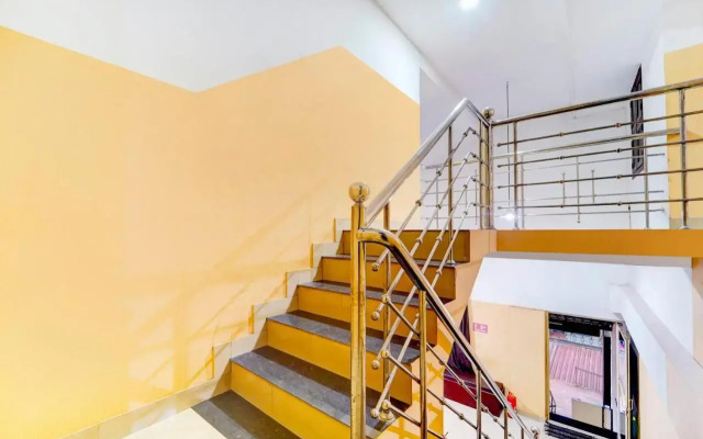 R K Residency by OYO Rooms