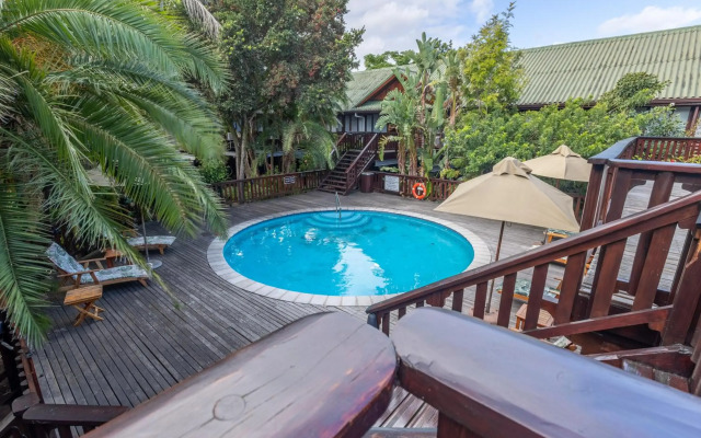 Knysna Log-Inn Hotel