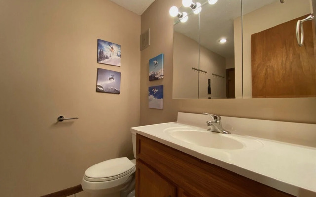 Hemlock Ridge 2B by Killington Vacation Rentals