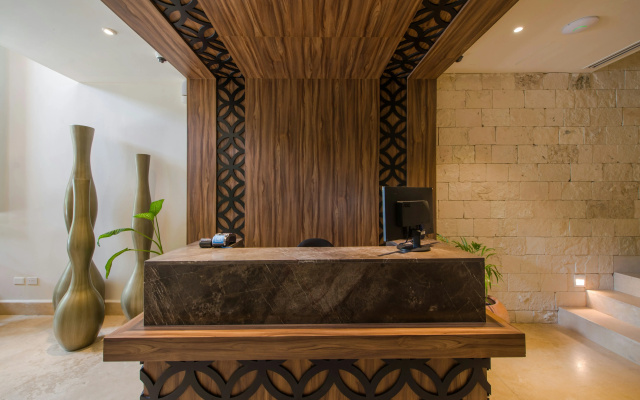 Naay Tulum Curamoria Collection