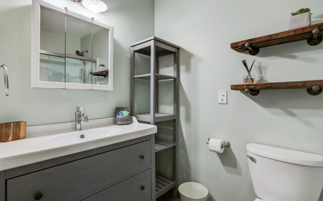 Spy Rock - 3 Br Cabin