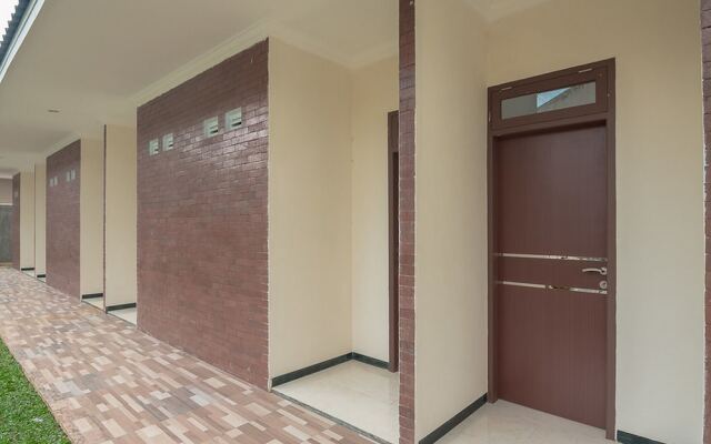 RedDoorz Syariah near Jalan Panglima Batur Banjarbaru