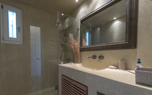 Villa Aphrodite sunkissed MykonianLuxury