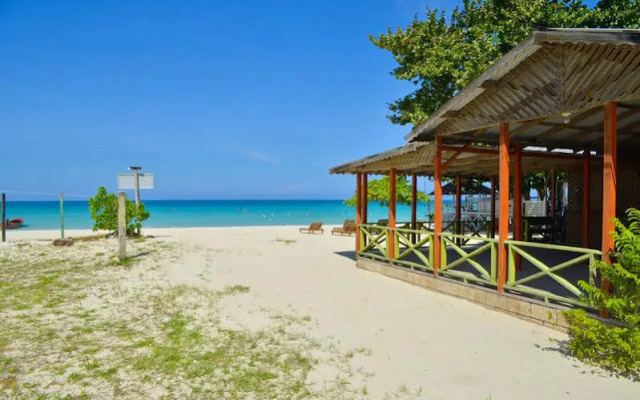 Hidden Paradise Resort