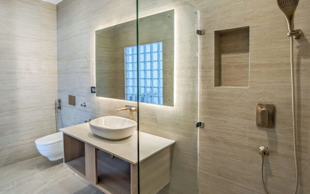 Uma Residence & Suites