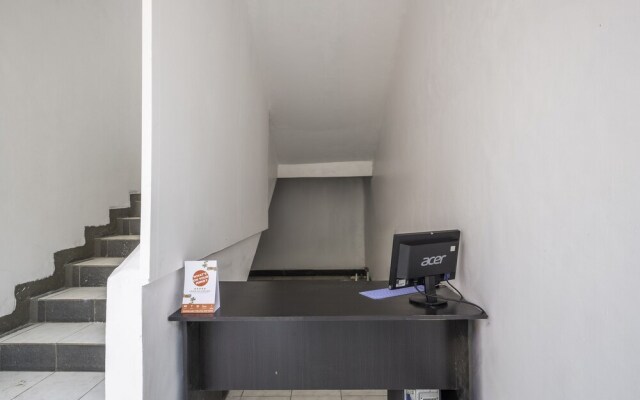 Wisma Fisio by OYO Rooms