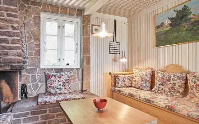 6 Person Holiday Home in Aakirkeby