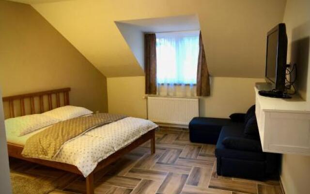 Guest House Atrium Vendégház